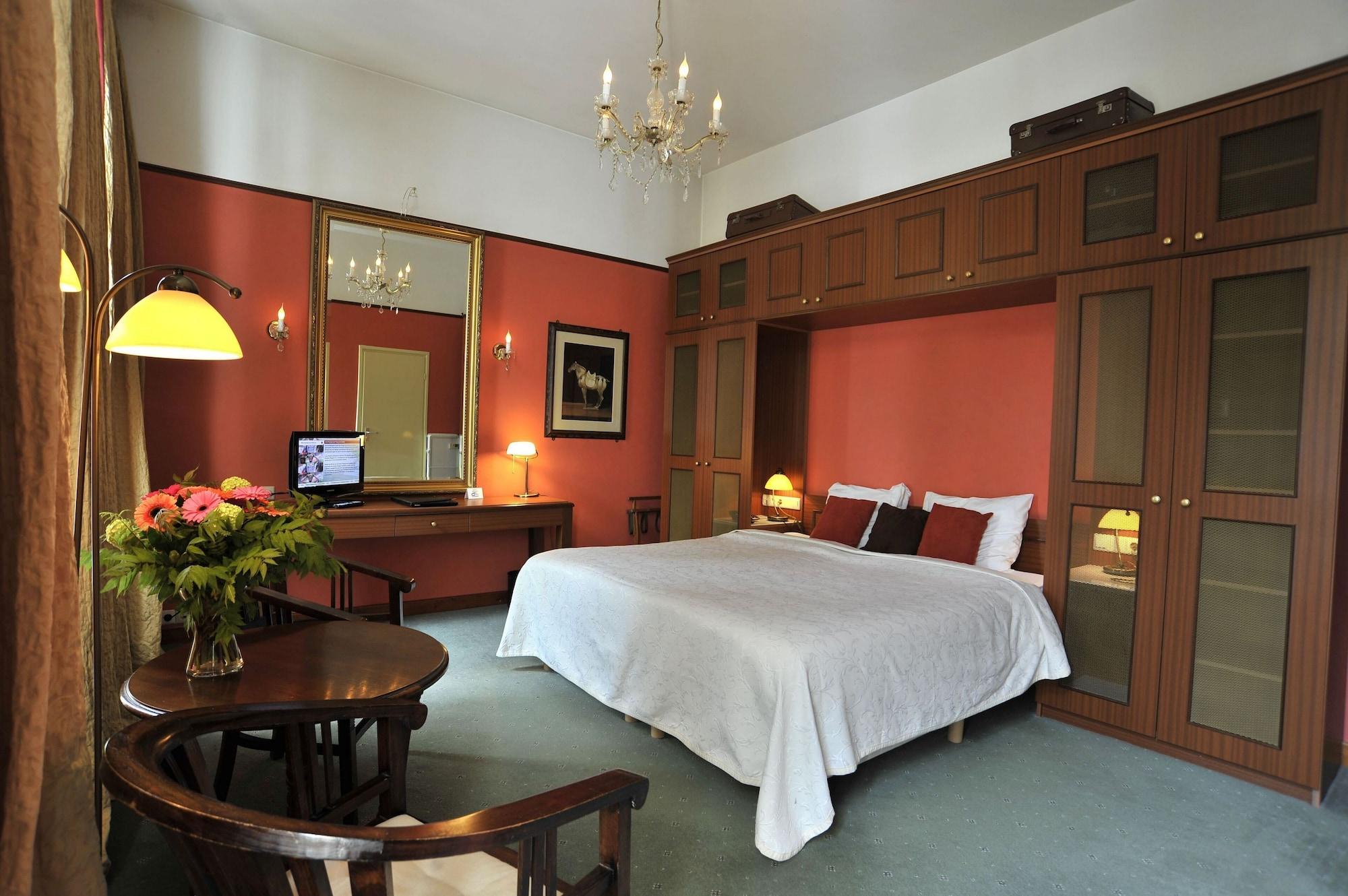 Parkhotel Mastbosch Бреда Экстерьер фото